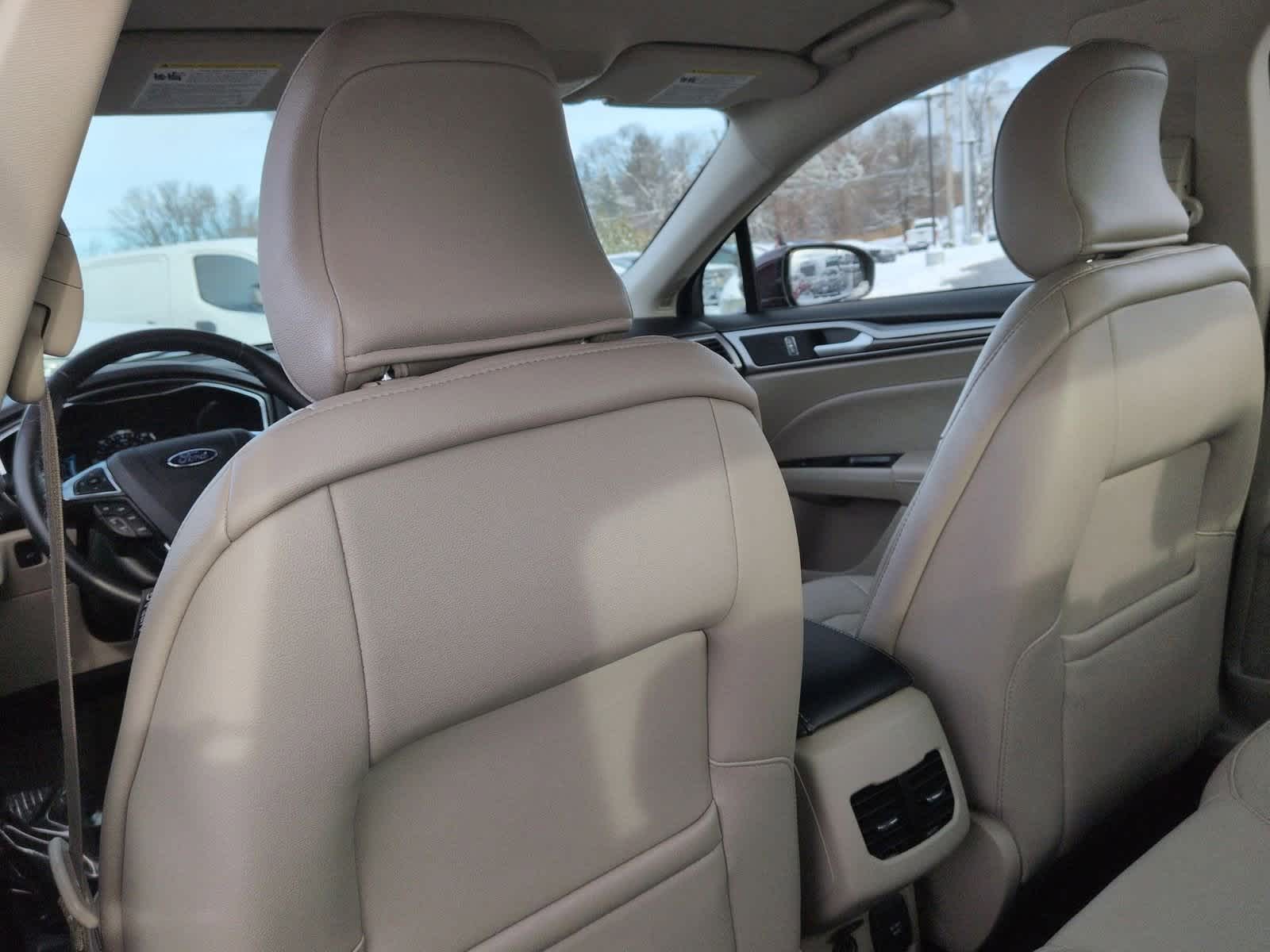 Thumbnail: 2017 Ford Fusion - 19