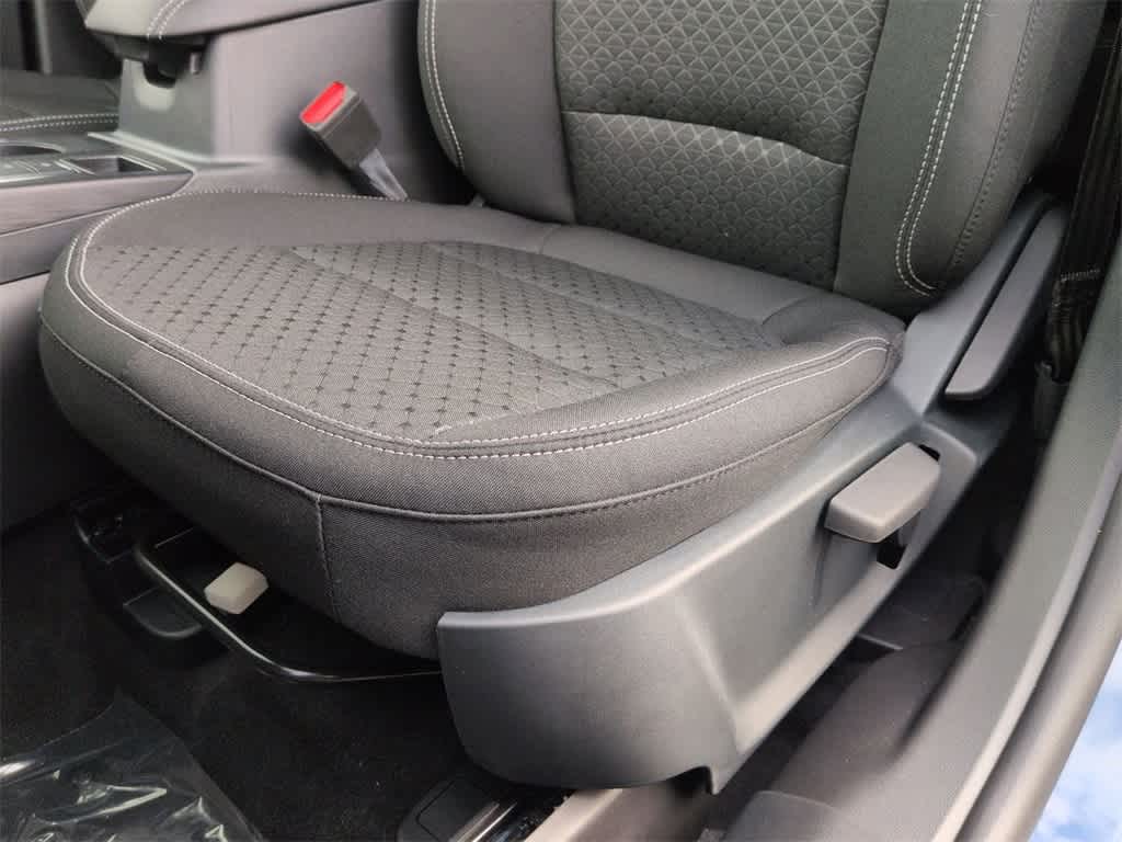 Thumbnail: 2025 Ford Escape - 18