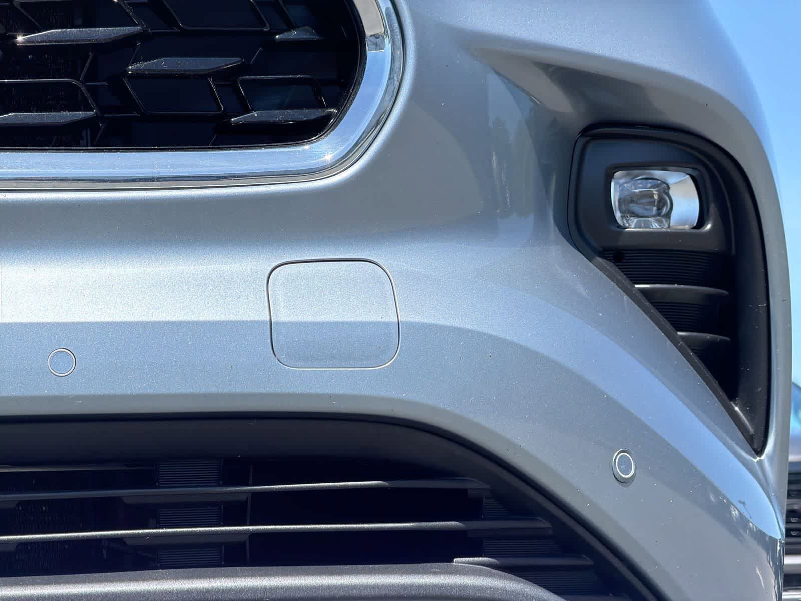 Thumbnail: 2020 Toyota Highlander - 3