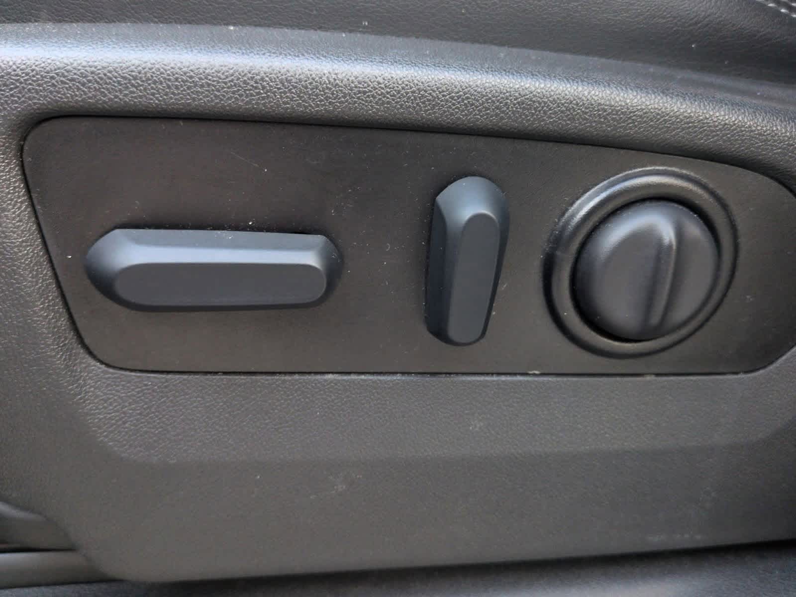 Thumbnail: 2022 Chevrolet Silverado 1500 - 18