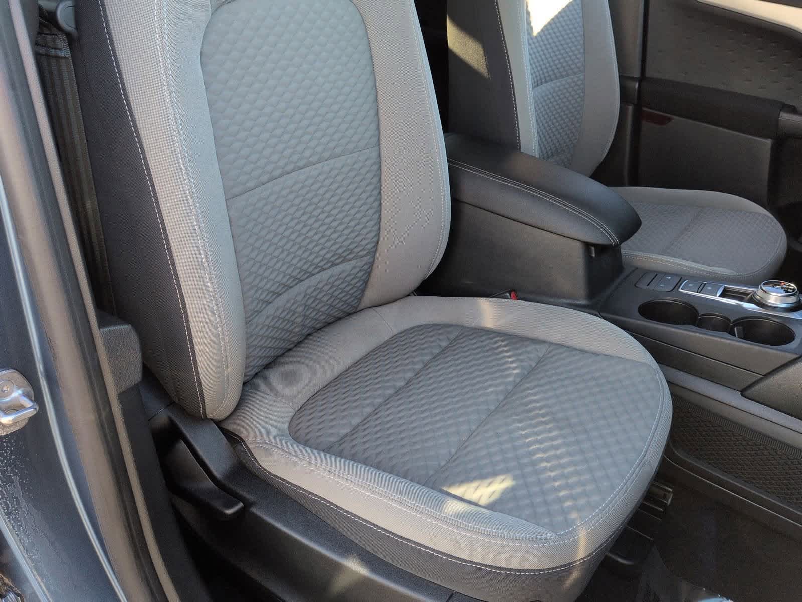 Thumbnail: 2020 Ford Escape - 22