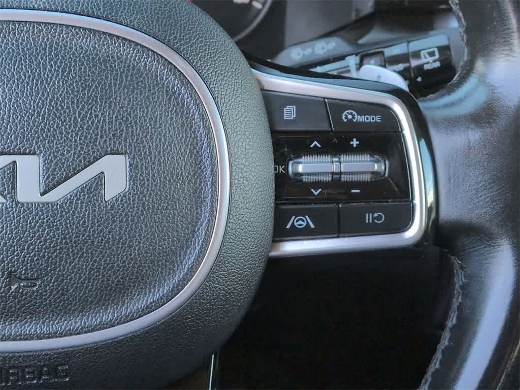 Thumbnail: 2022 Kia Sorento - 25