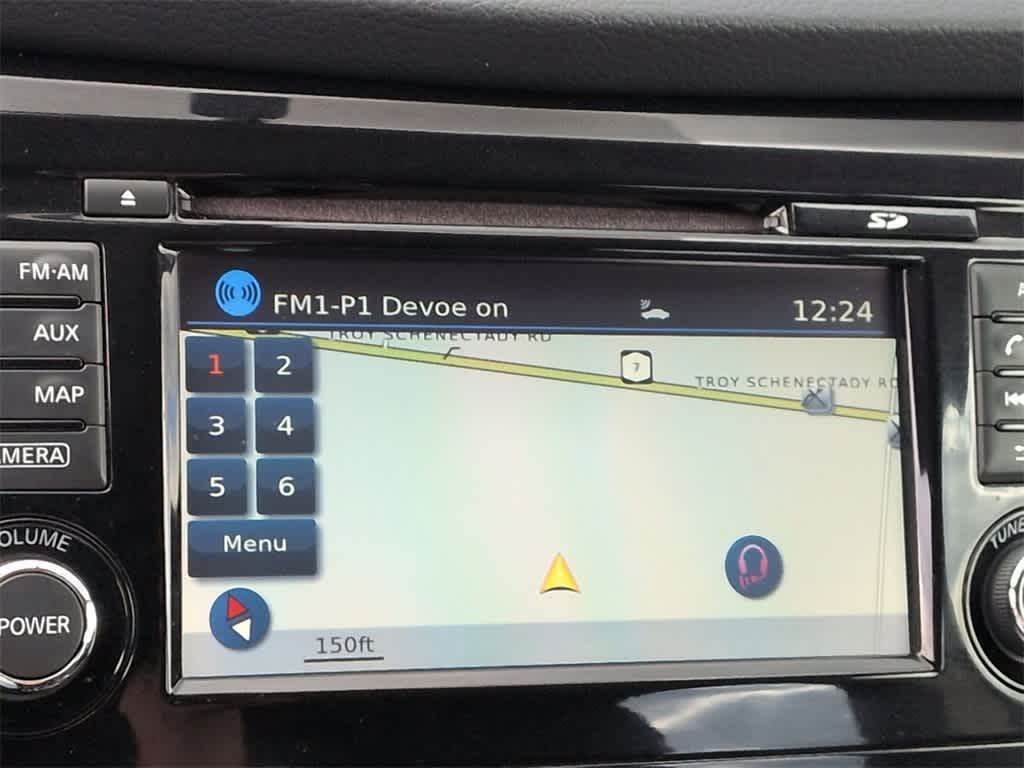 Thumbnail: 2017 Nissan Rogue Sport - 29