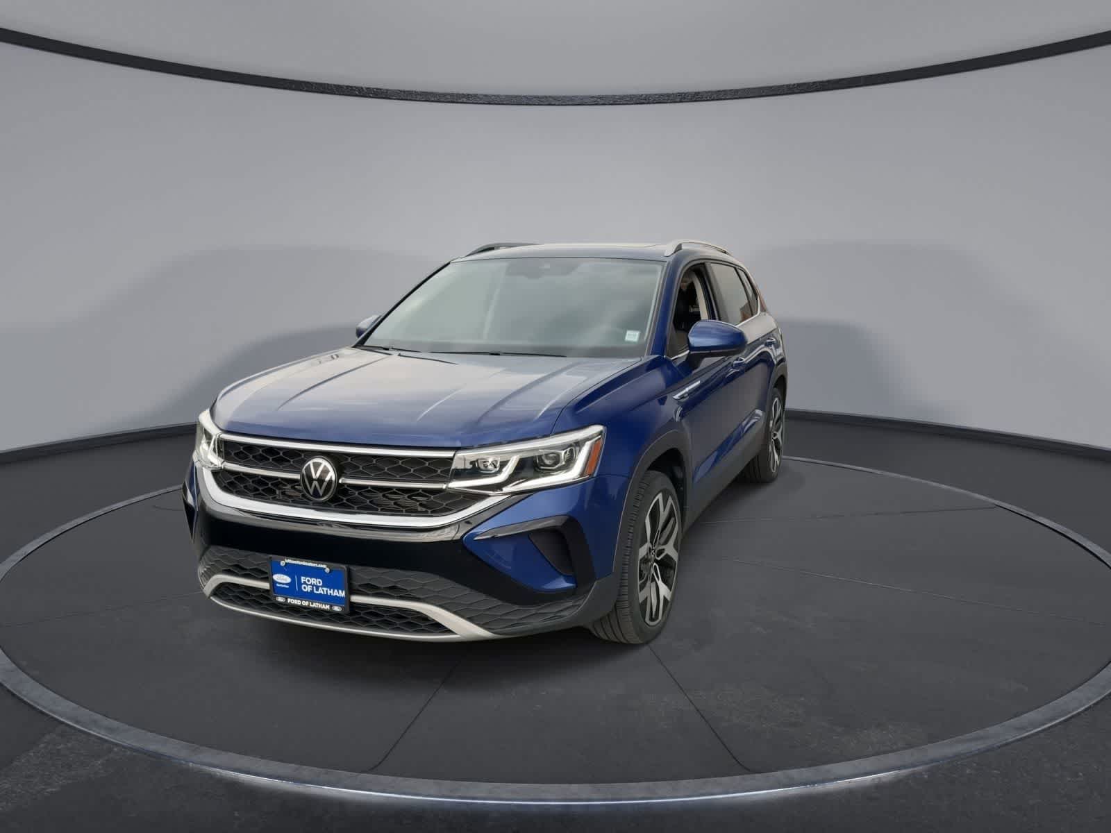 Thumbnail: 2023 Volkswagen Taos - 3