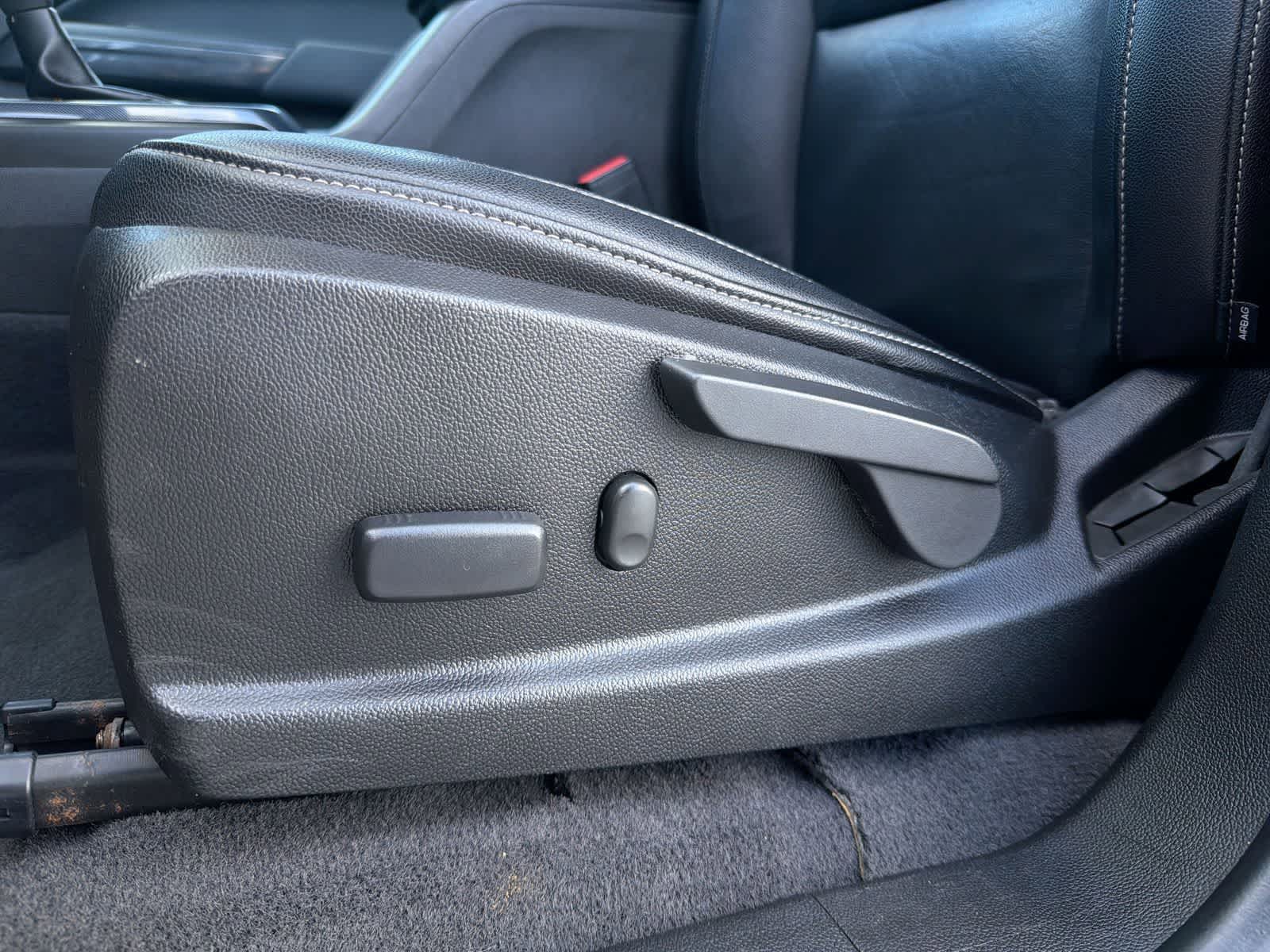 Thumbnail: 2020 Chevrolet Colorado - 18