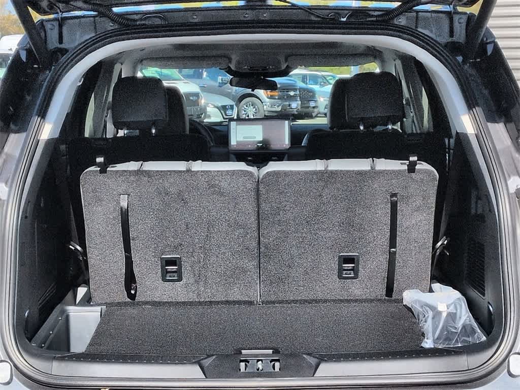 Thumbnail: 2025 Ford Explorer - 37