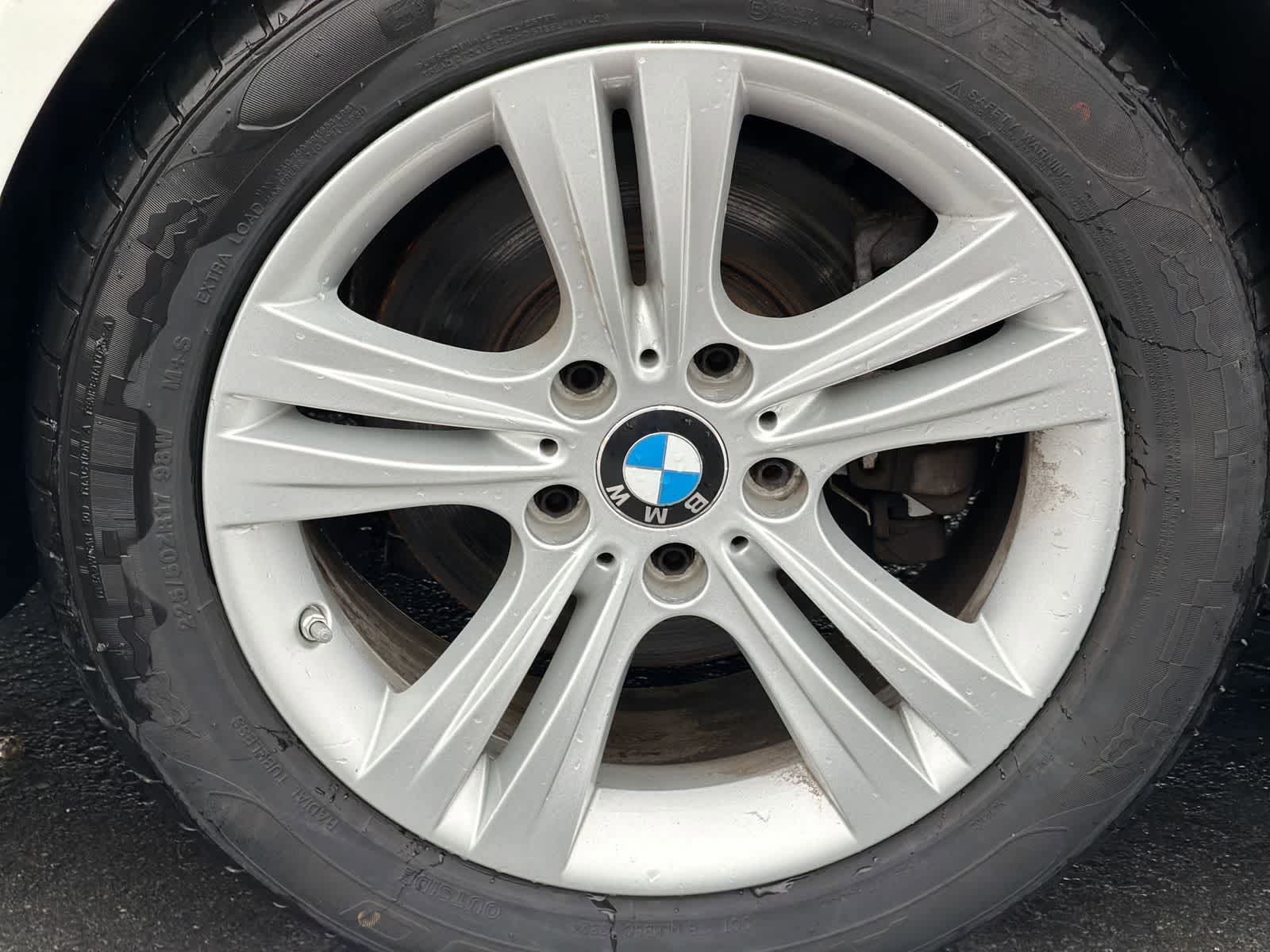 Thumbnail: 2018 BMW 3 Series - 14