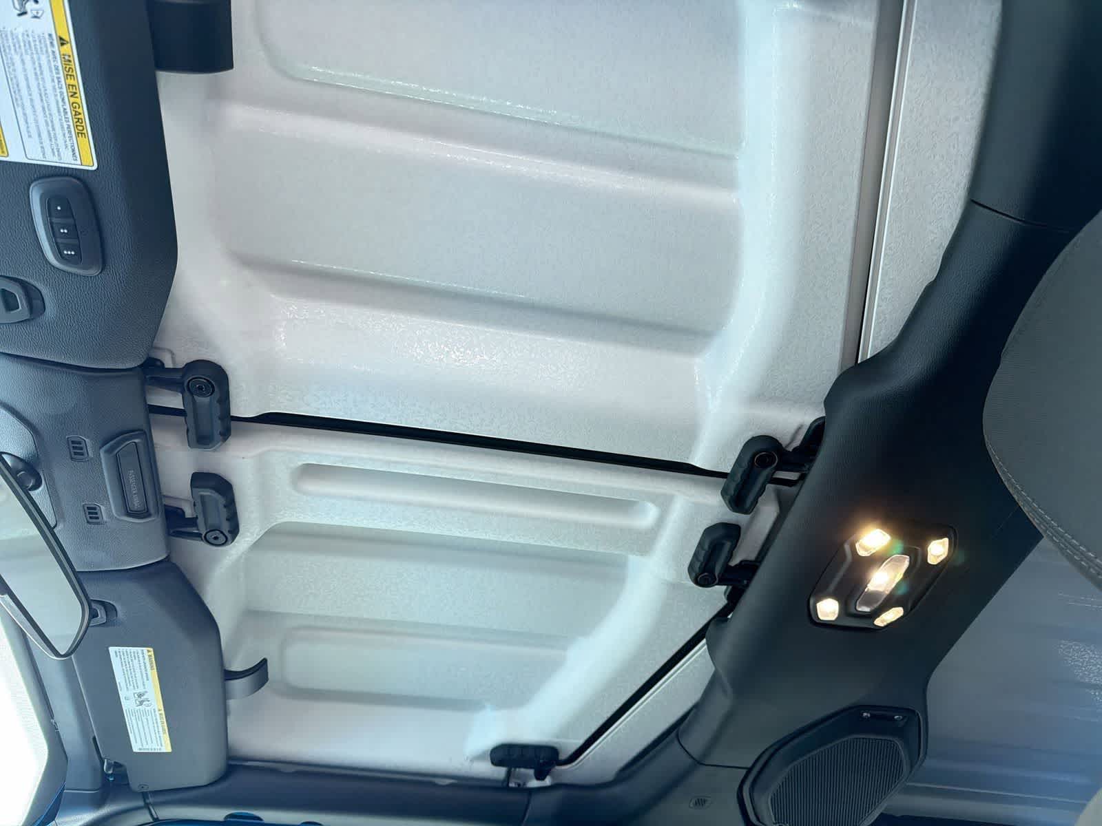 Thumbnail: 2021 Jeep Gladiator - 20