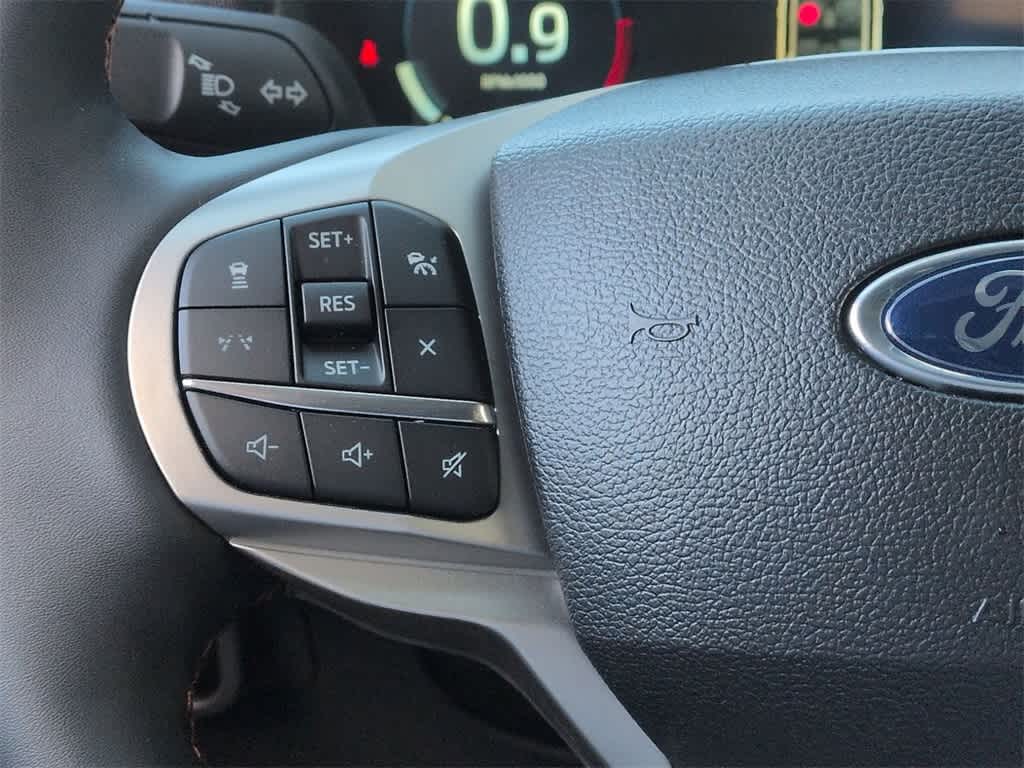 Thumbnail: 2025 Ford Explorer - 24