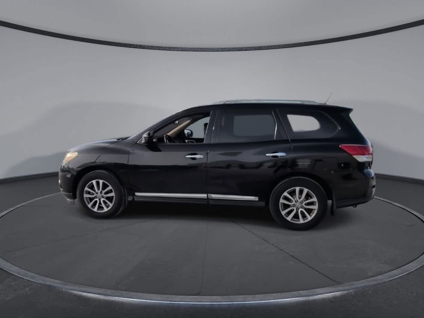 Thumbnail: 2016 Nissan Pathfinder - 6