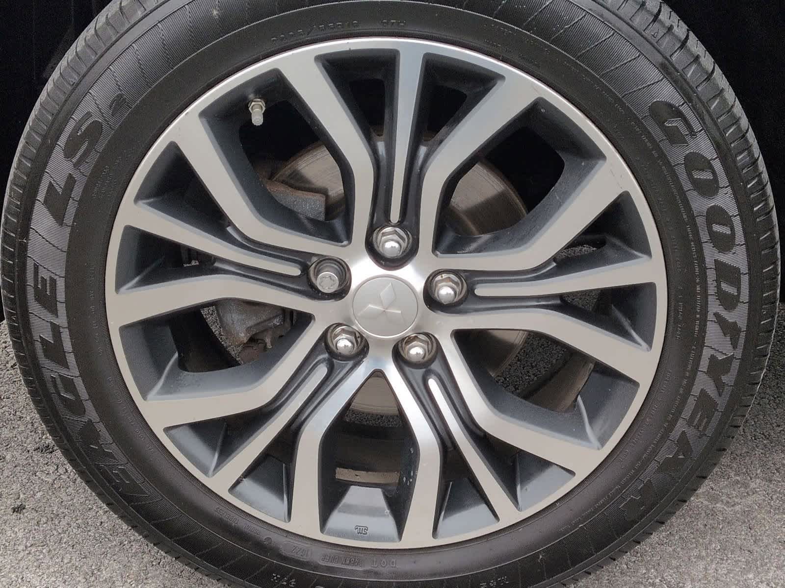 Thumbnail: 2016 Mitsubishi Outlander Sport - 14