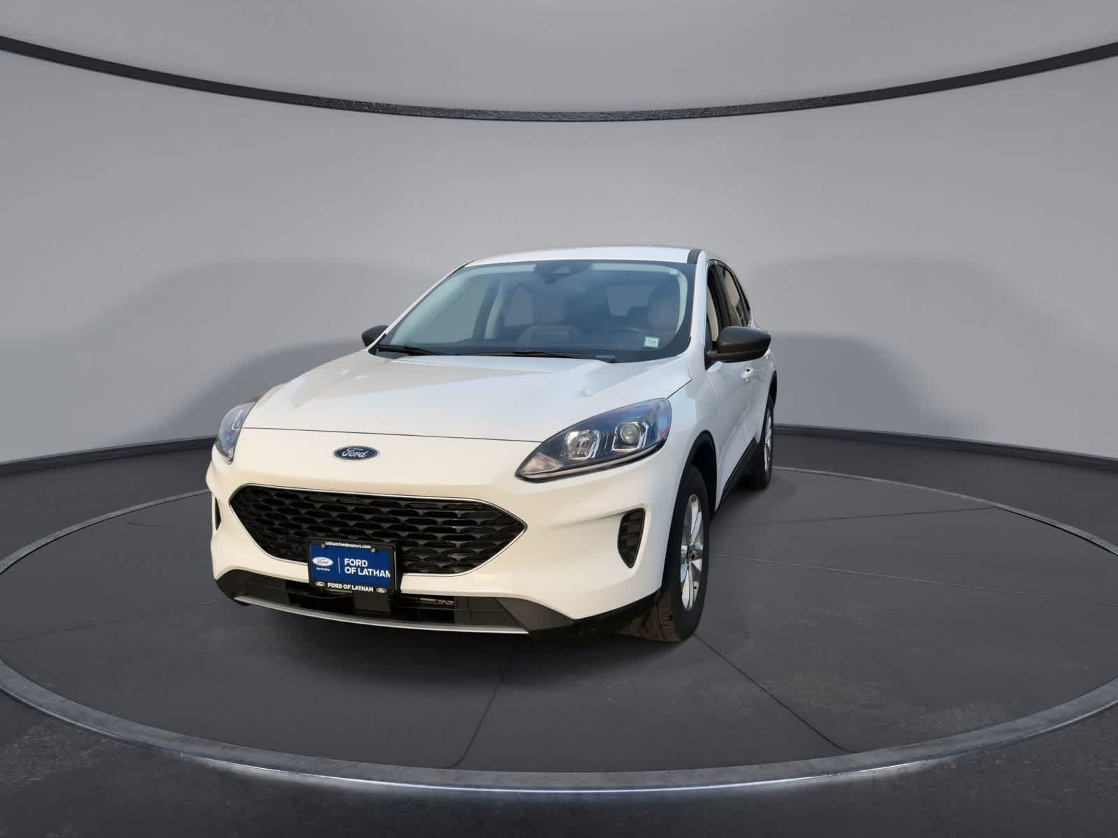 Thumbnail: 2022 Ford Escape - 3