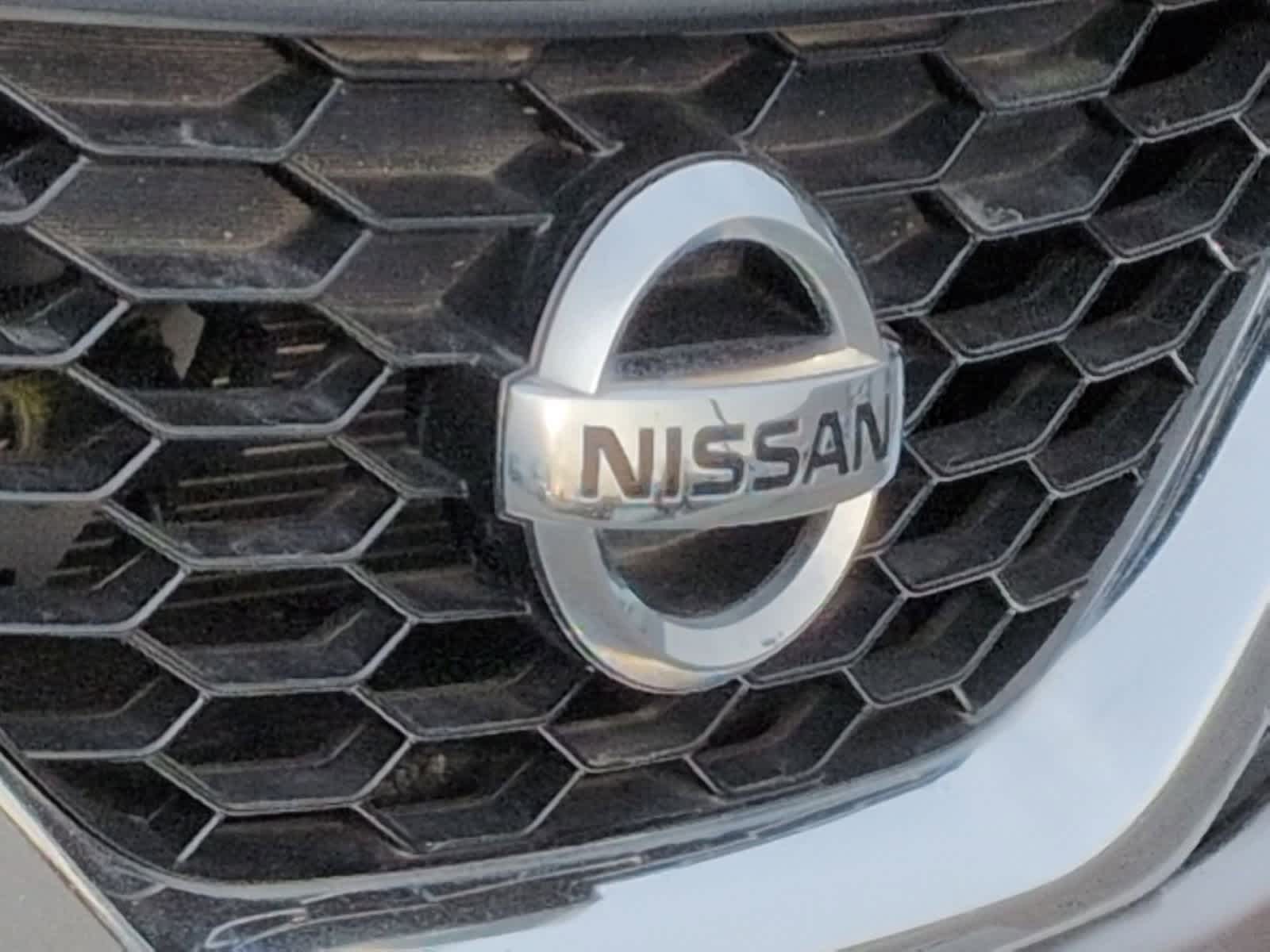 Thumbnail: 2019 Nissan Sentra - 12