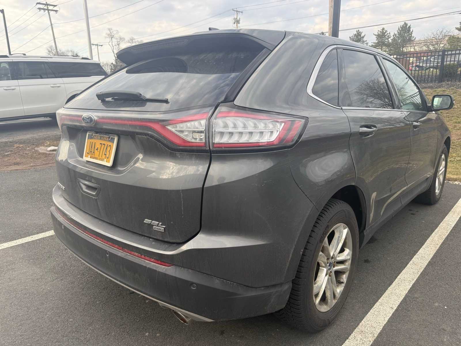 Thumbnail: 2015 Ford Edge - 4