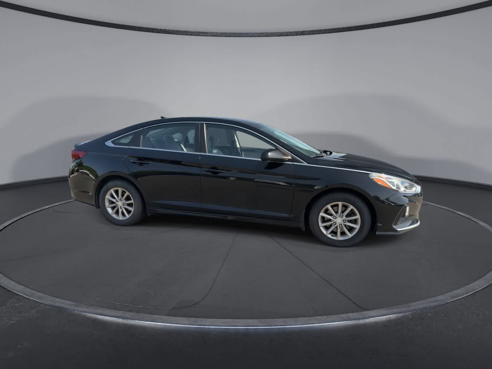 Thumbnail: 2018 Hyundai Sonata - 9