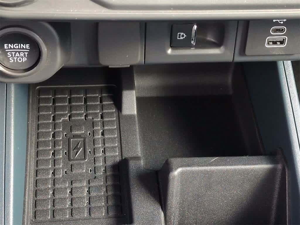 Thumbnail: 2025 Ford Maverick - 32