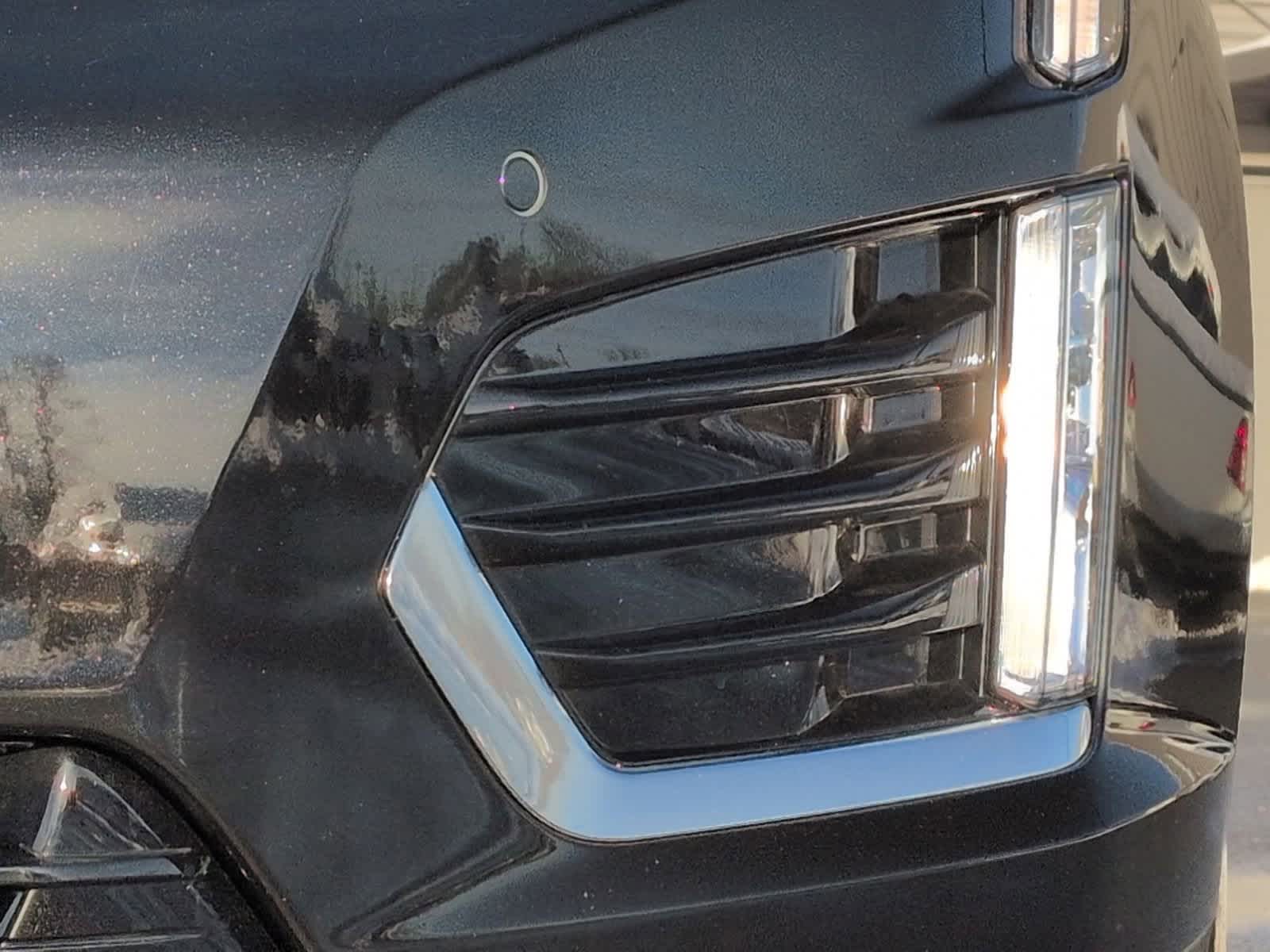 Thumbnail: 2025 Cadillac XT5 - 11