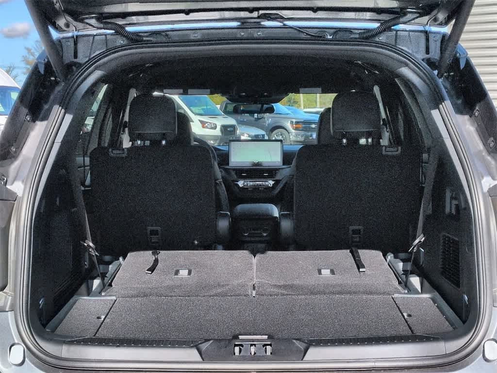 Thumbnail: 2025 Ford Explorer - 35