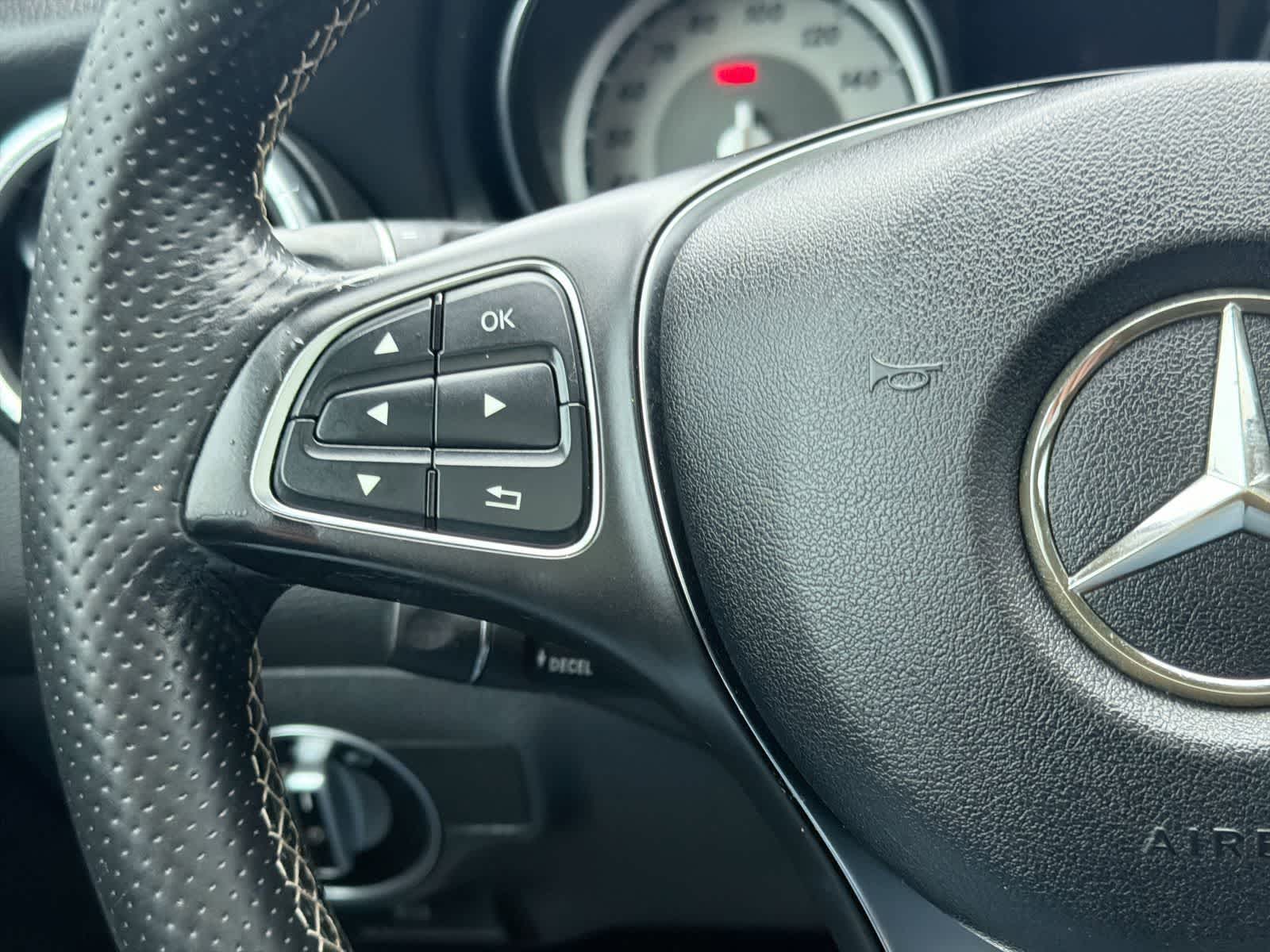 Thumbnail: 2015 Mercedes-Benz CLA - 26