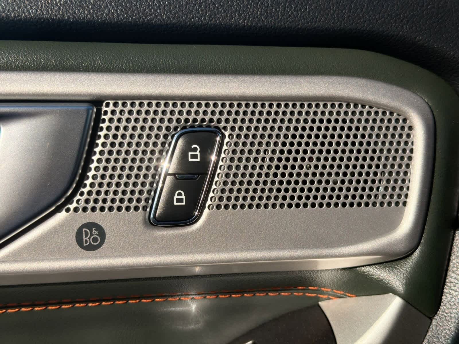 Thumbnail: 2022 Ford Explorer - 33