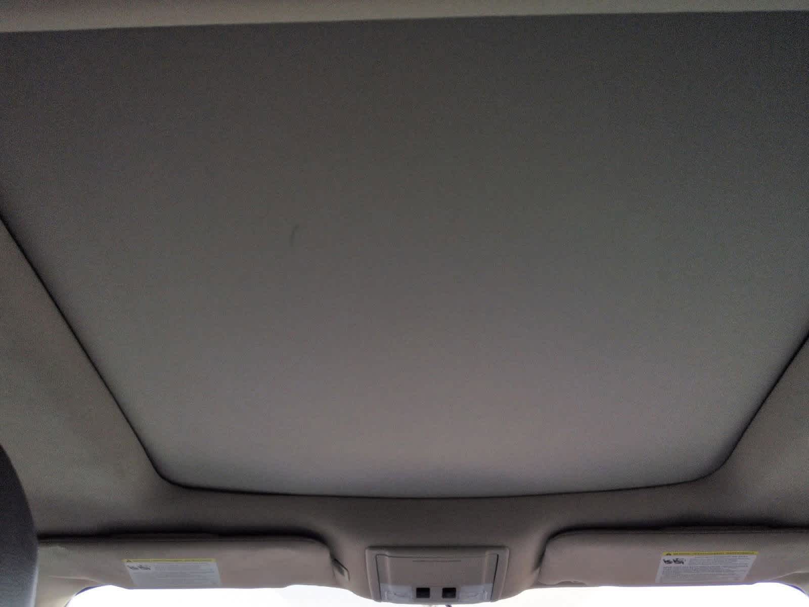 Thumbnail: 2013 Ford Edge - 23