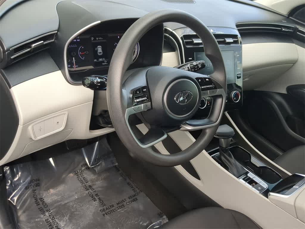 2023 Hyundai Tucson SE 10