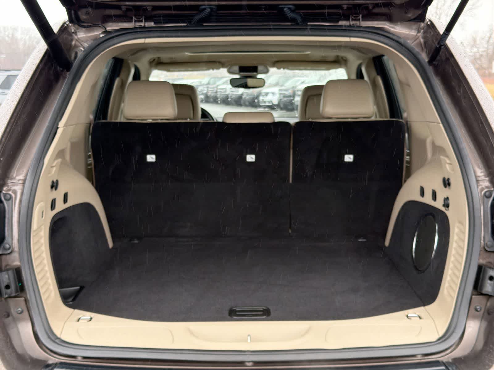 Thumbnail: 2020 Jeep Grand Cherokee - 35