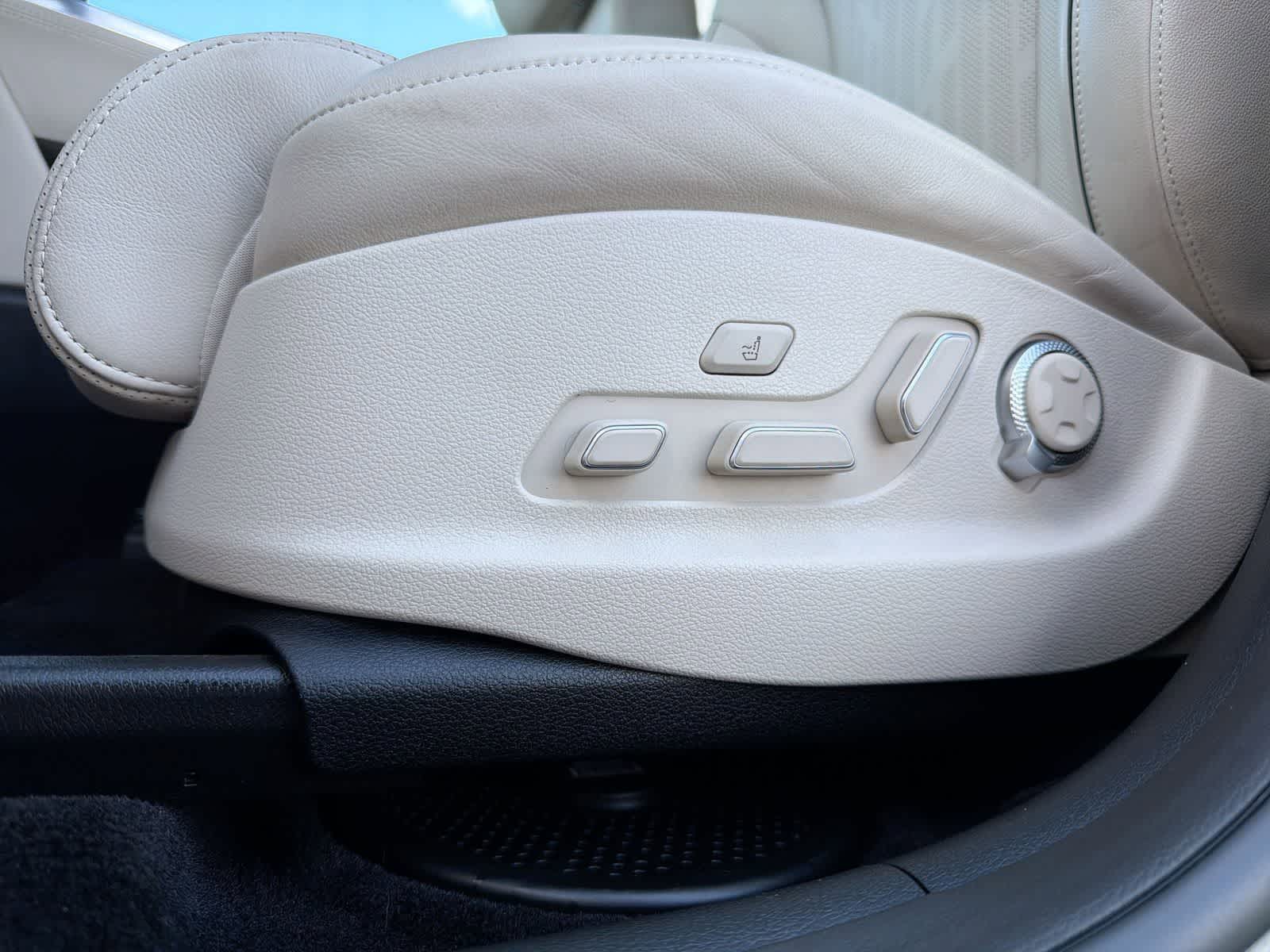 Thumbnail: 2021 Genesis GV80 - 18