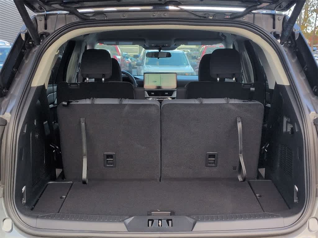 Thumbnail: 2025 Ford Explorer - 35