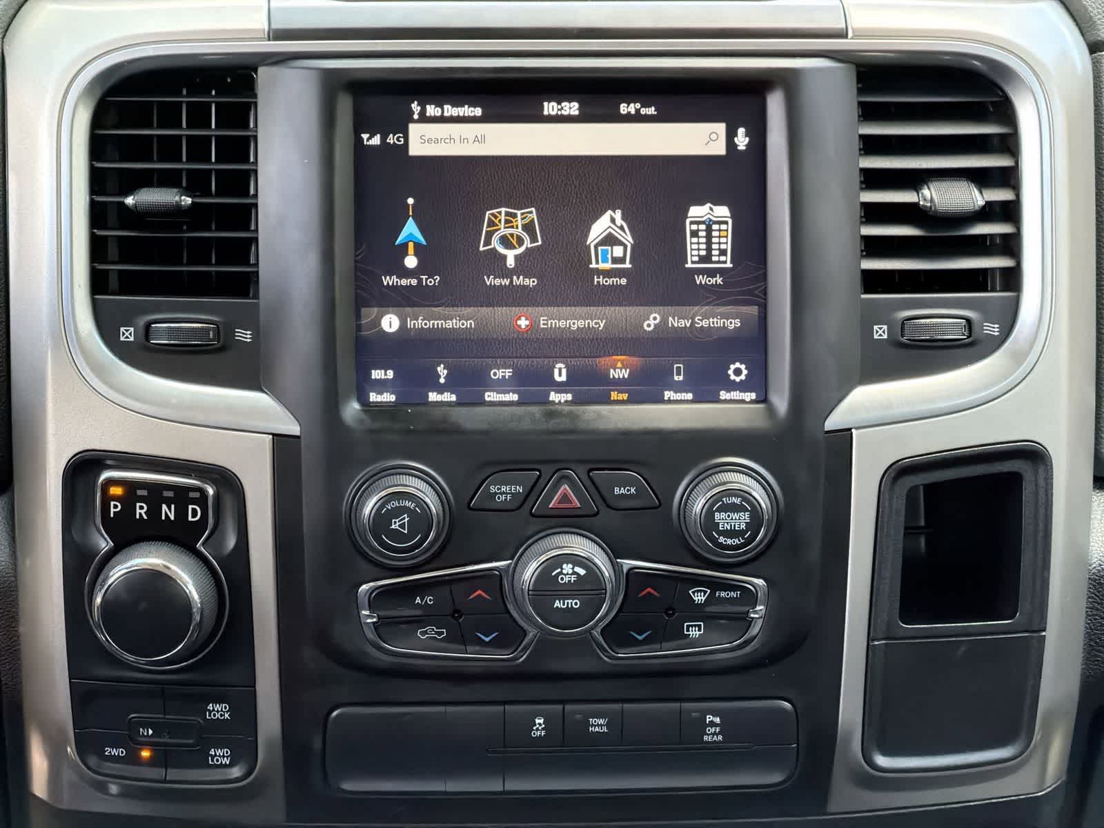 Thumbnail: 2019 RAM 1500 Classic - 29