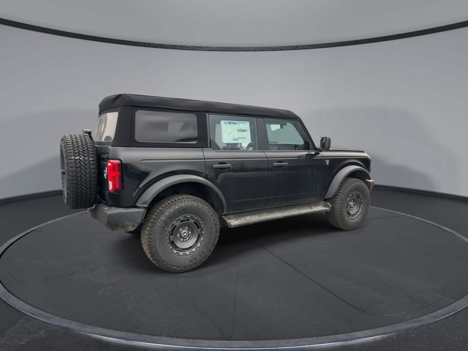 Thumbnail: 2025 Ford Bronco - 8