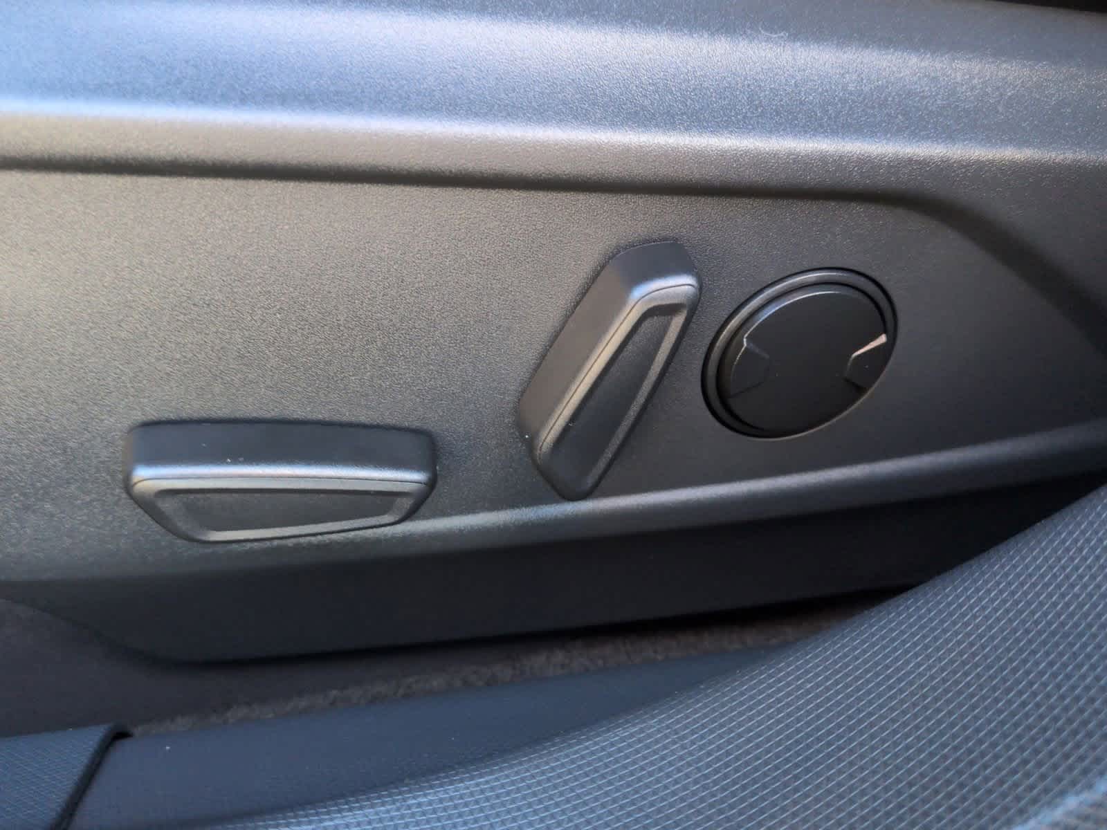 Thumbnail: 2025 Ford Mustang Mach-E - 18