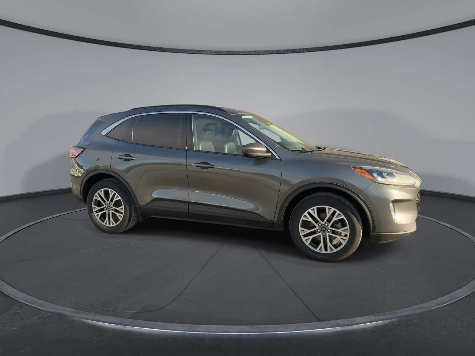 Thumbnail: 2022 Ford Escape - 9