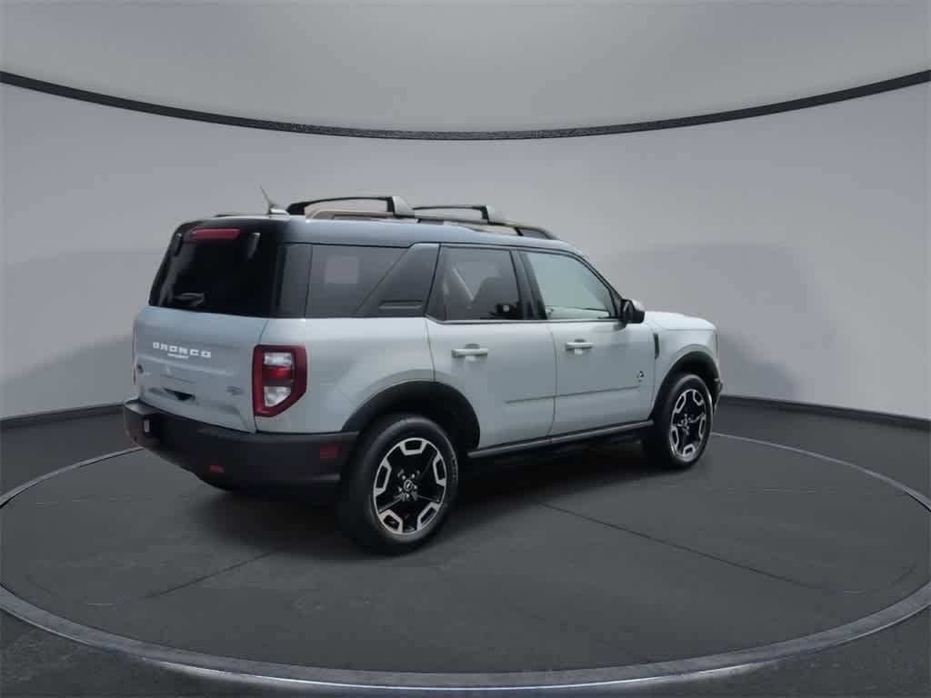 Thumbnail: 2021 Ford Bronco Sport - 8