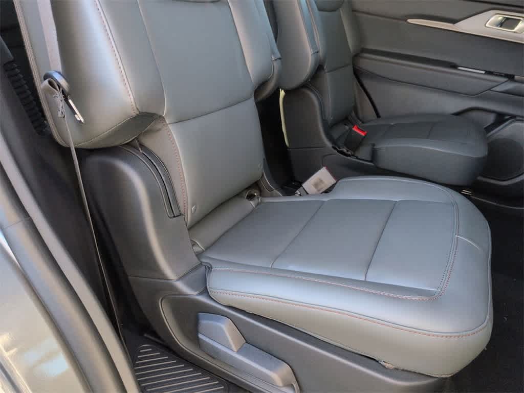 Thumbnail: 2025 Ford Explorer - 22