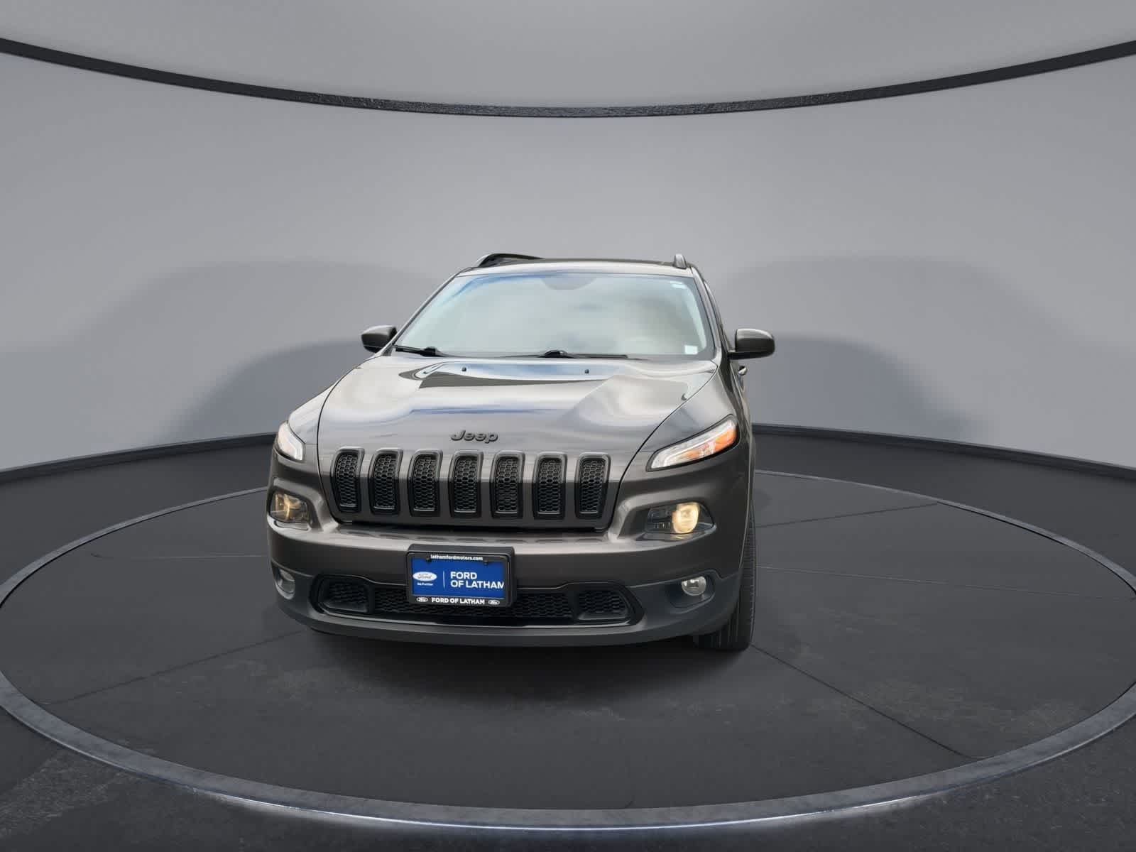 Thumbnail: 2016 Jeep Cherokee - 3