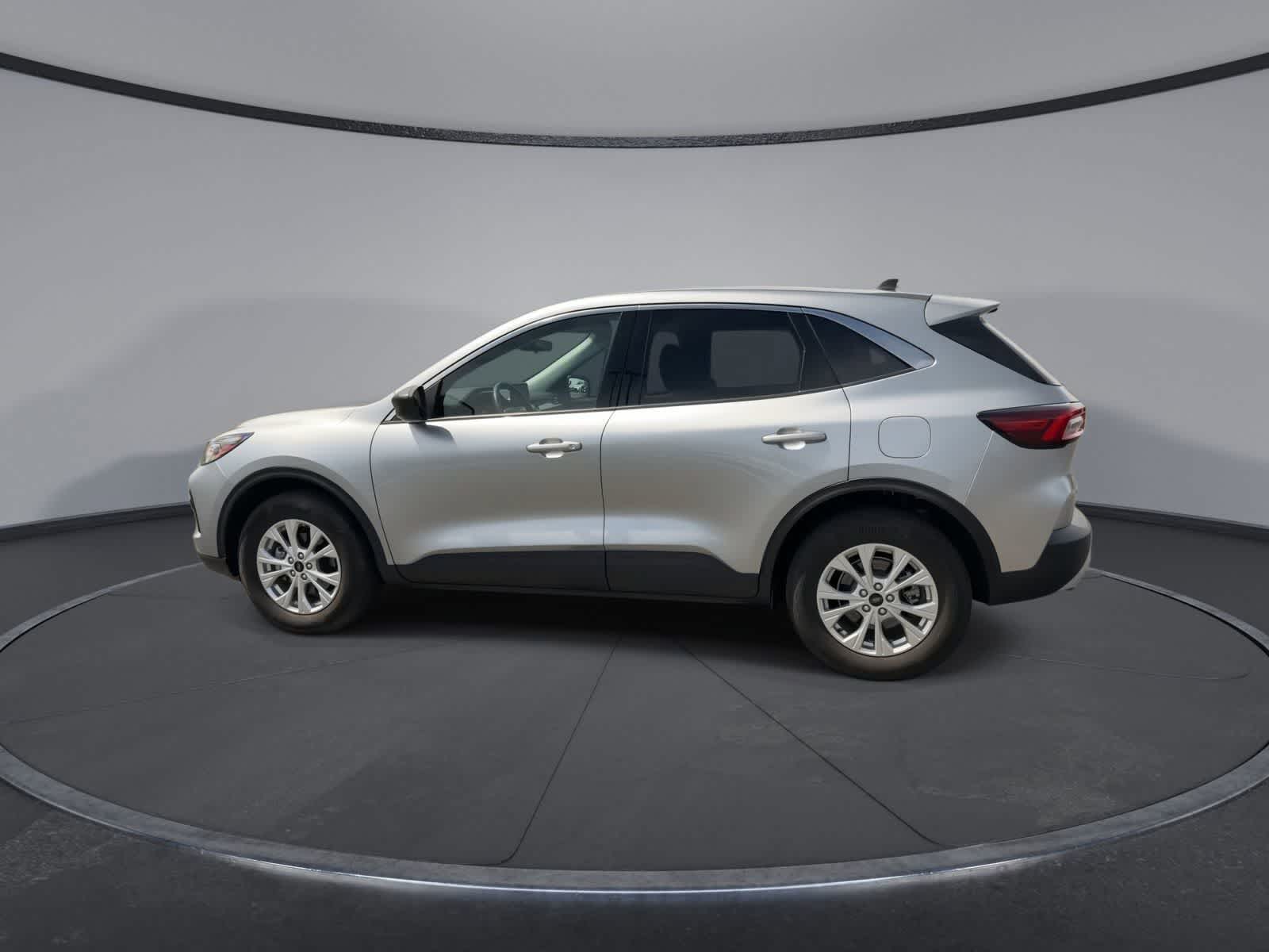 Thumbnail: 2023 Ford Escape - 5