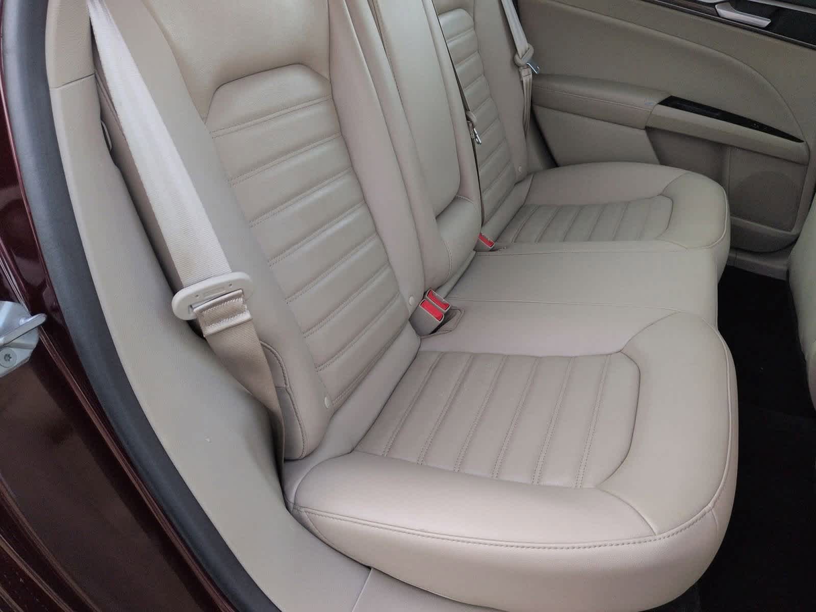 Thumbnail: 2017 Ford Fusion - 21