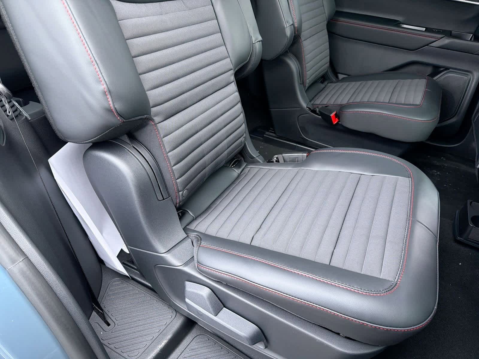 Thumbnail: 2026 Ford Explorer - 21