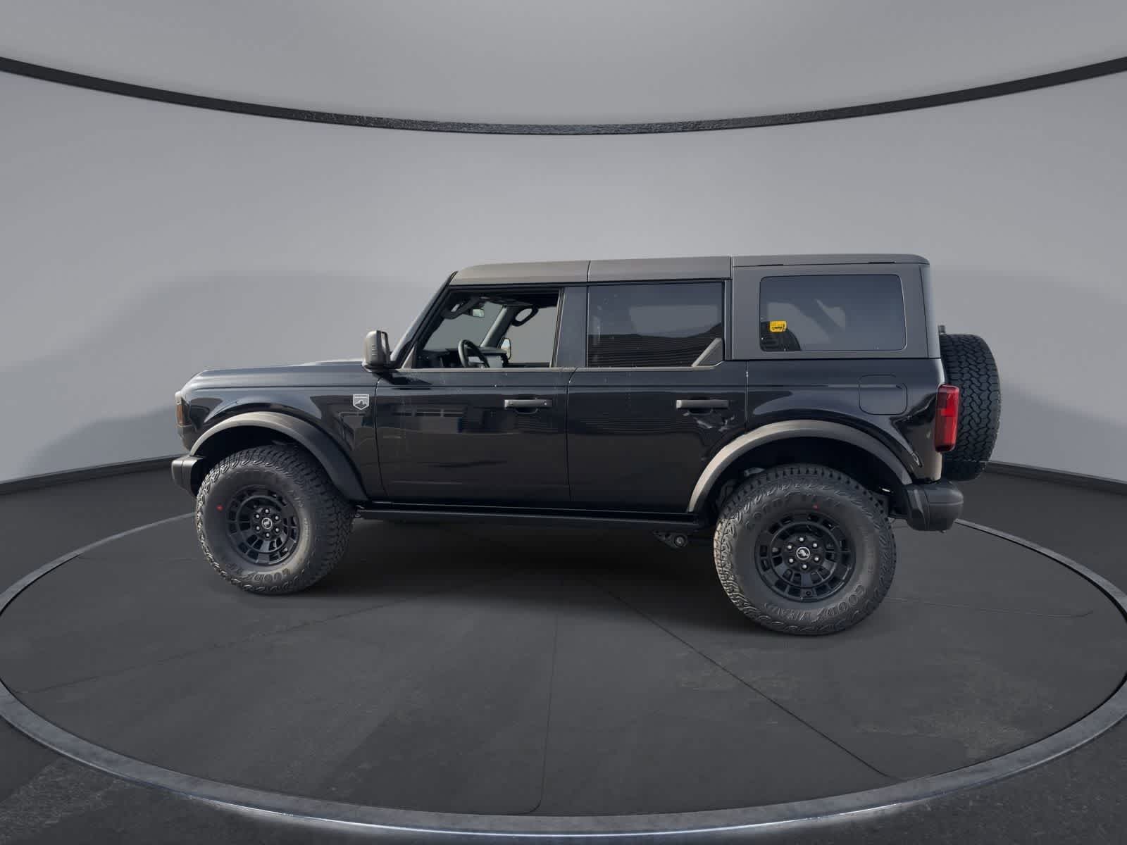 Thumbnail: 2026 Ford Bronco - 5