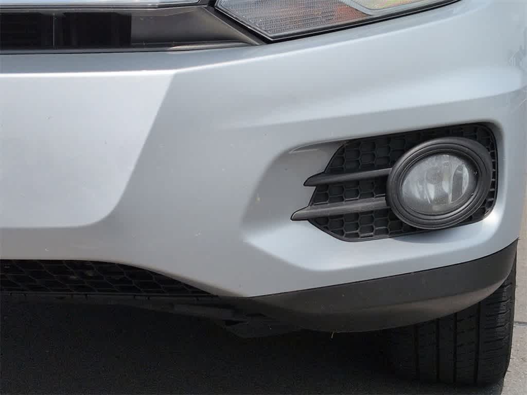 Thumbnail: 2016 Volkswagen Tiguan - 11