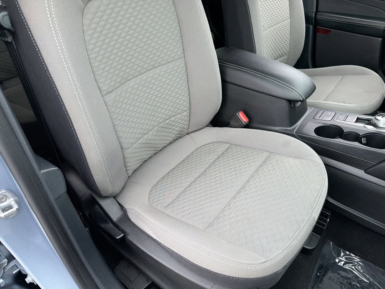 Thumbnail: 2022 Ford Escape - 22