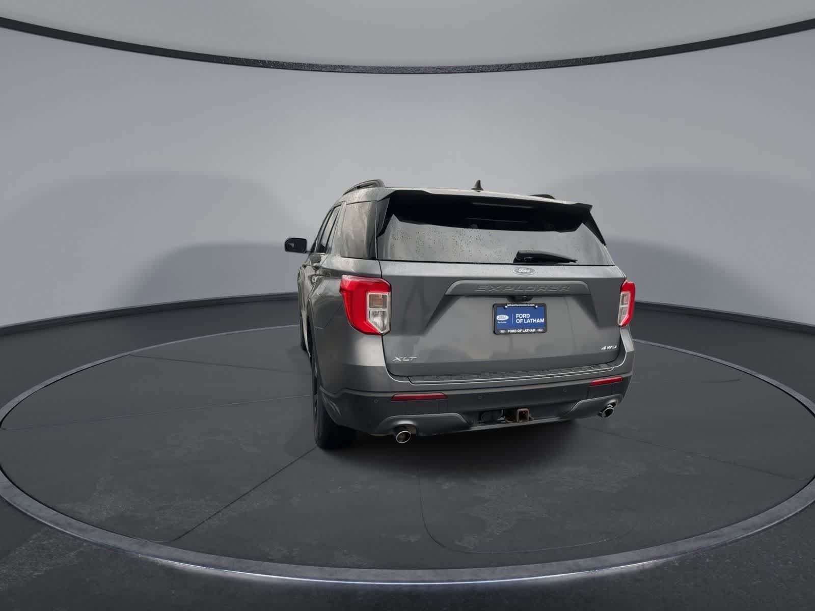 Thumbnail: 2022 Ford Explorer - 7