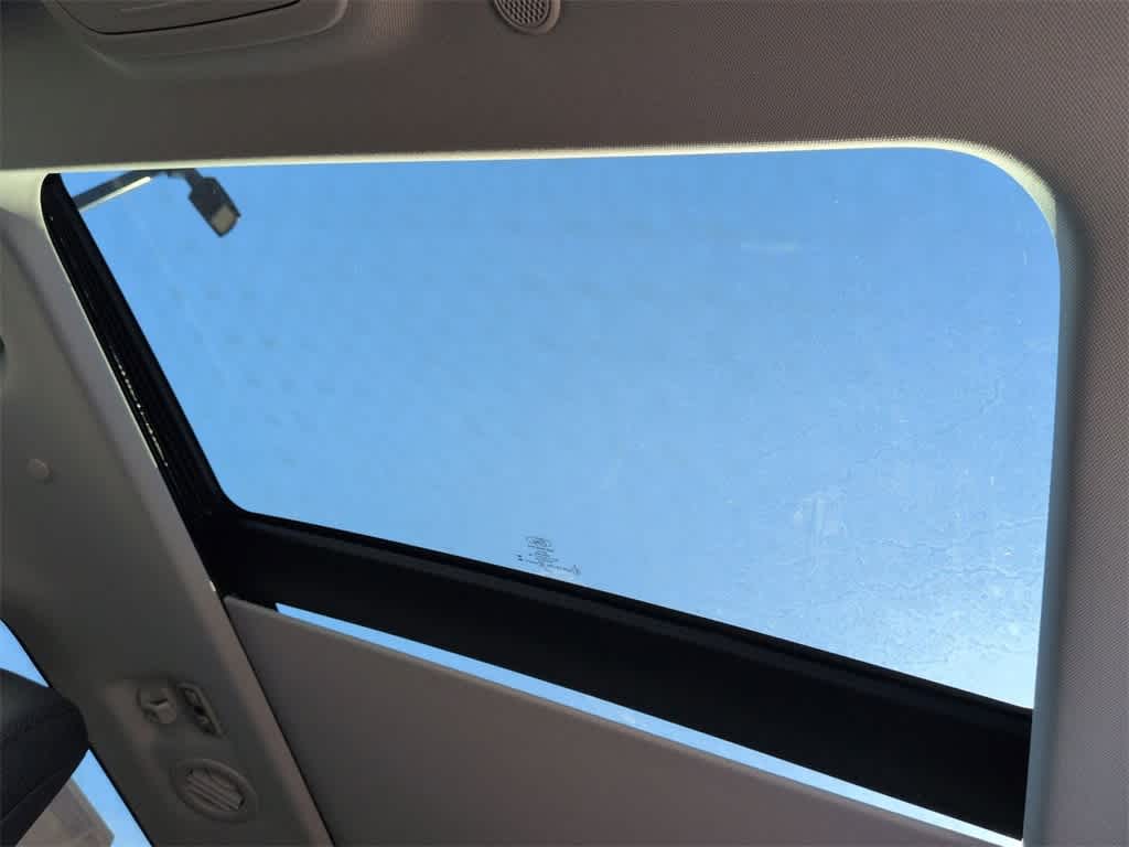 Thumbnail: 2025 Ford Explorer - 20