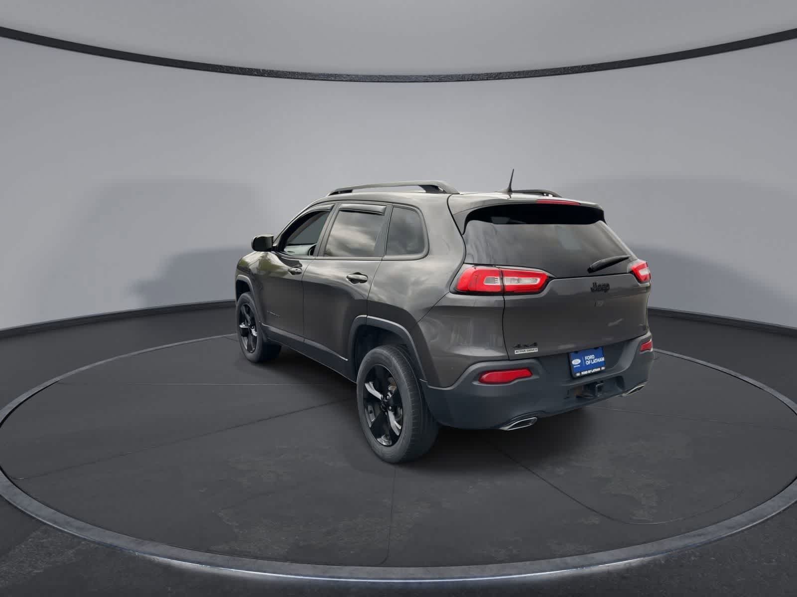 Thumbnail: 2016 Jeep Cherokee - 6