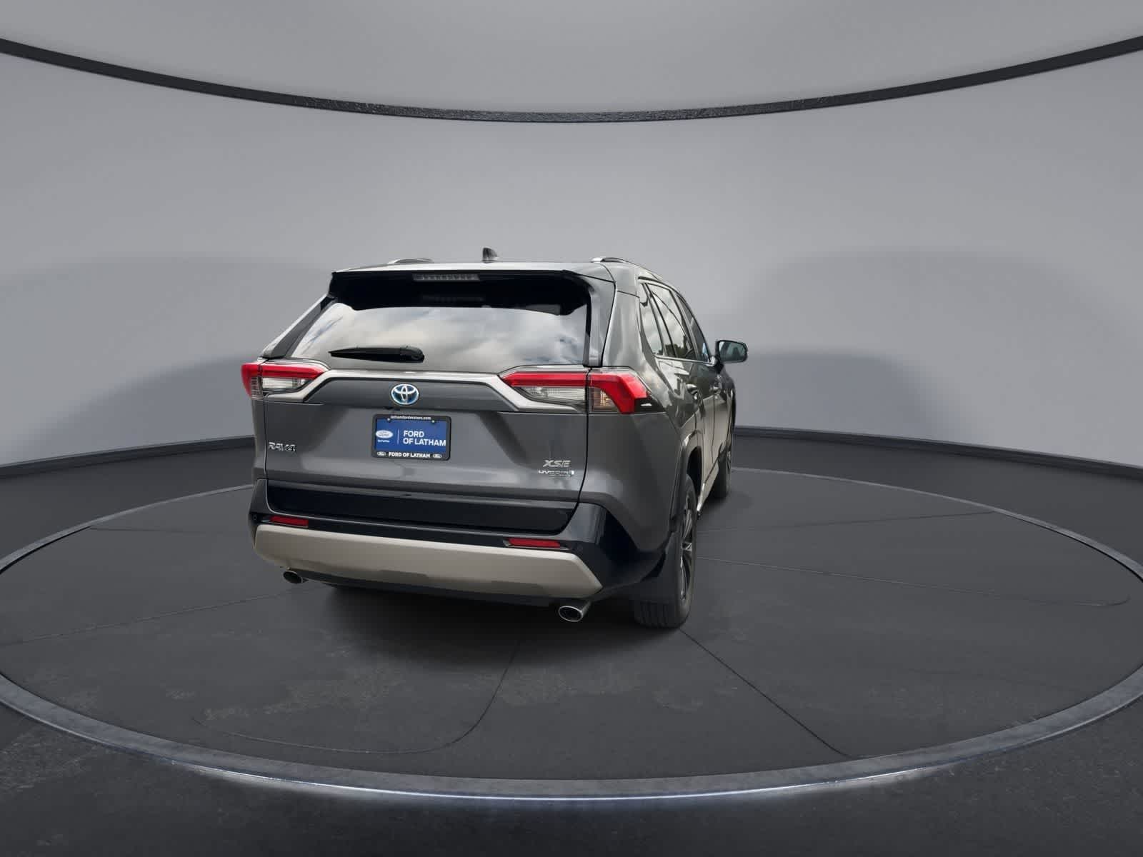 Thumbnail: 2024 Toyota RAV4 - 7