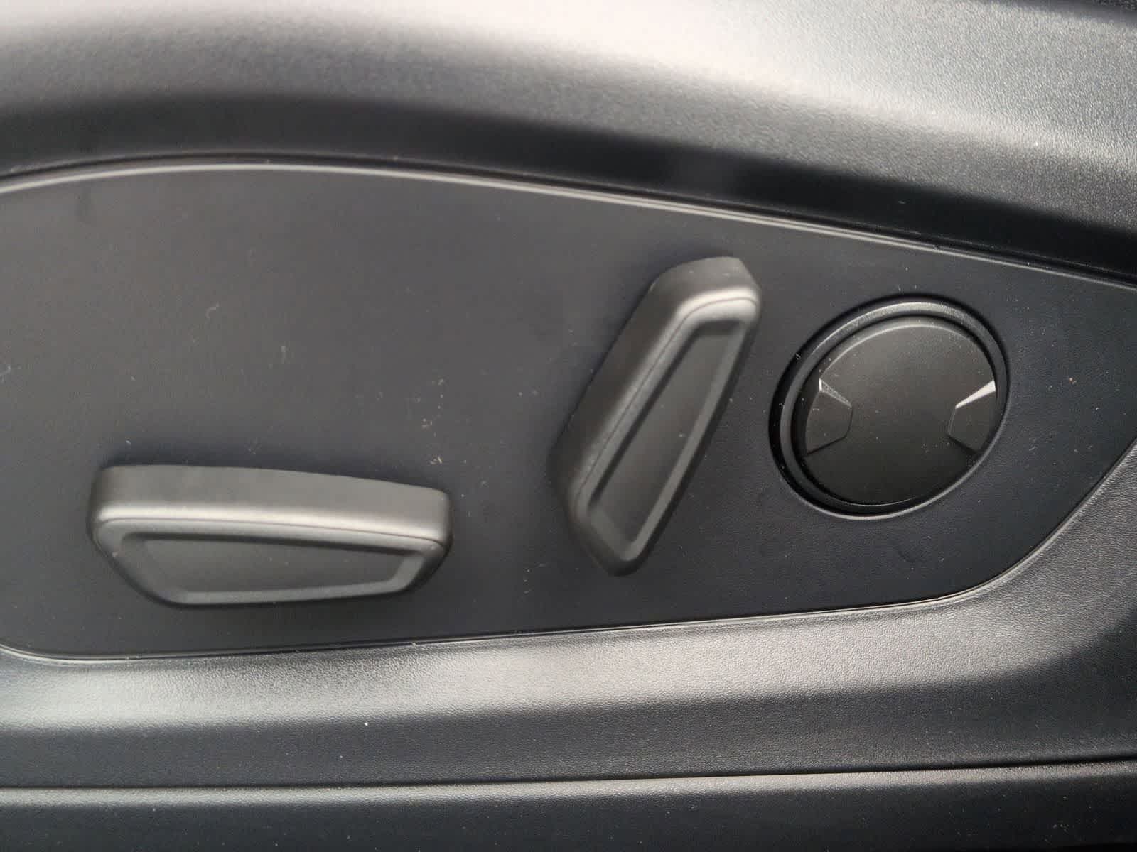 Thumbnail: 2026 Ford Explorer - 18