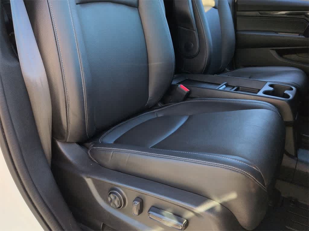 Thumbnail: 2023 Honda Odyssey - 24