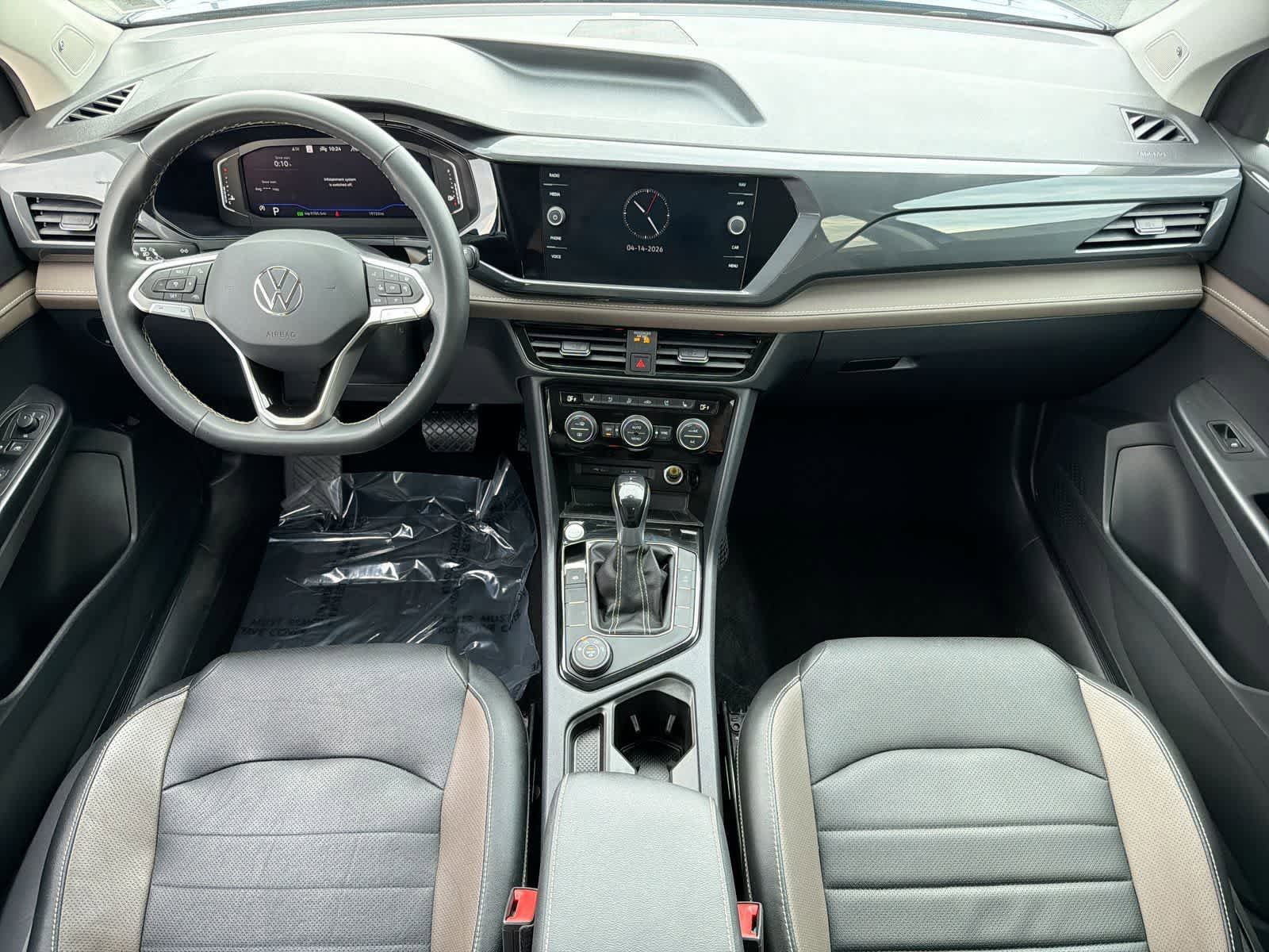 Thumbnail: 2023 Volkswagen Taos - 17