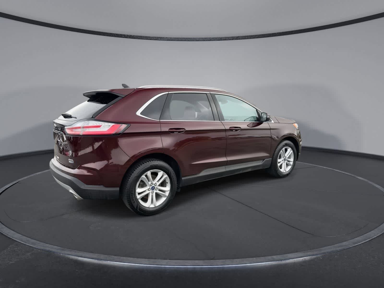 Thumbnail: 2020 Ford Edge - 7